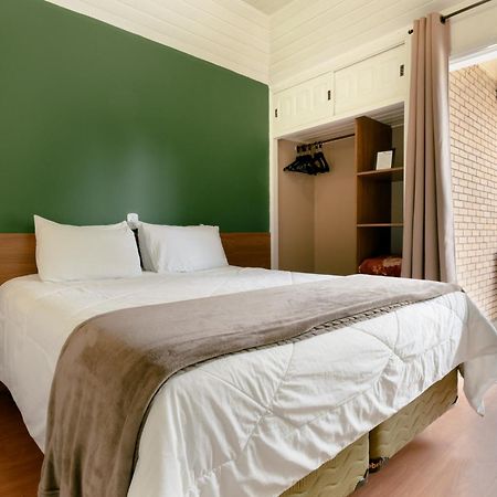 Hotel Geneve - 2Km Do Capivari Campos do Jordão المظهر الخارجي الصورة